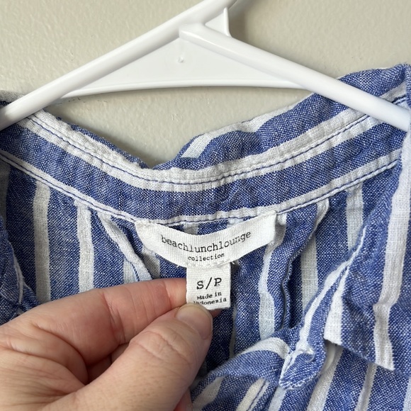 BeachLunchLounge Size Small Button Down Tank - Picture 4 of 6